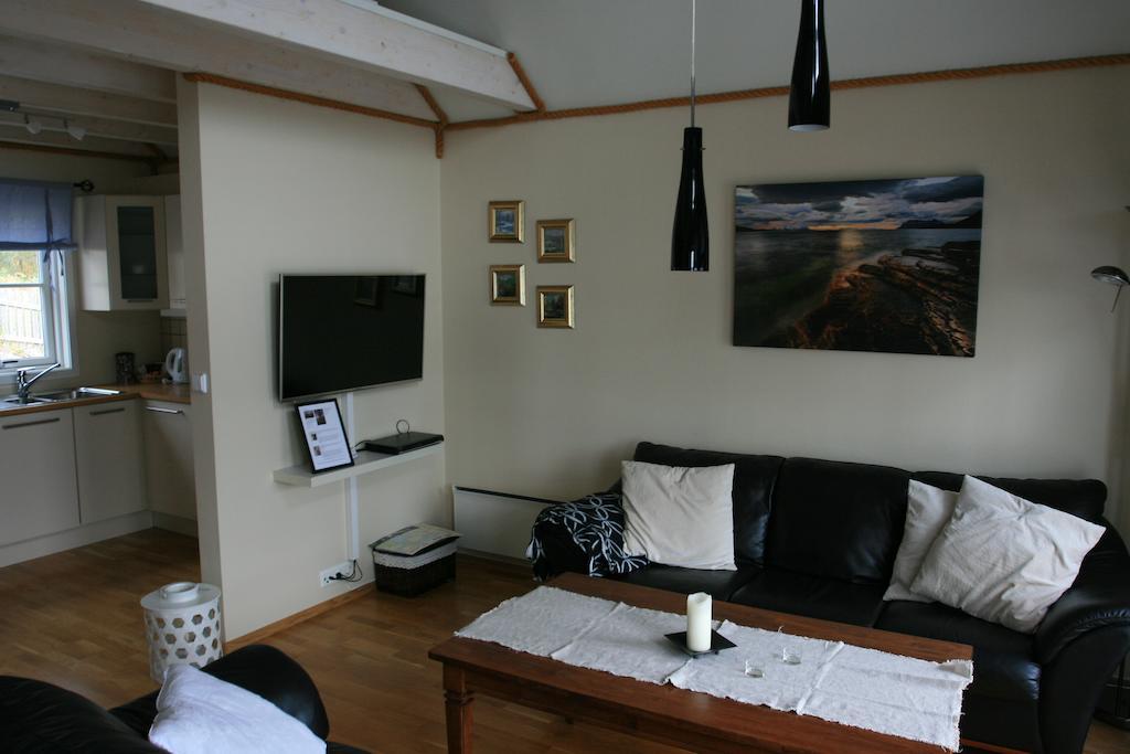 Tjeldsundbrua Maritim Villa Evenskjer Стая снимка