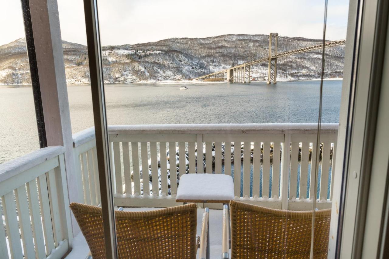 Tjeldsundbrua Maritim Villa Evenskjer Екстериор снимка